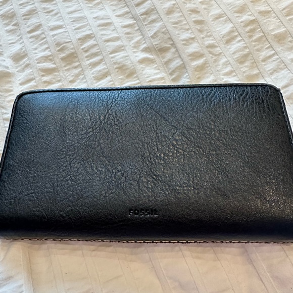Fossil Wallet - Picture 2 of 6